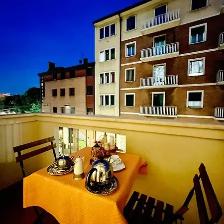 Castle Door House - Single With Double Beds Near Train Station Maison d'hôtes